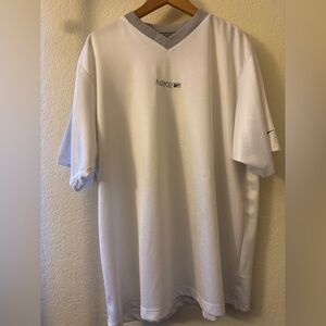 Nike Men's Classic White Tee